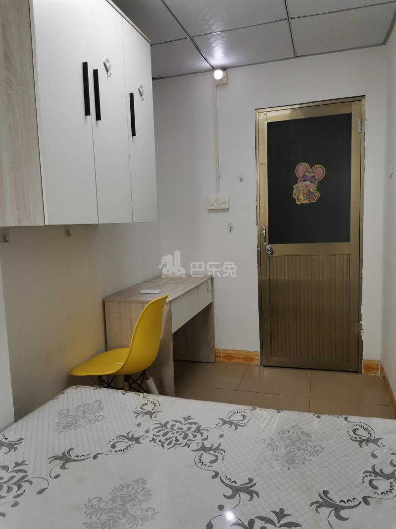 大山村镇北南街26号4895235卧室图0