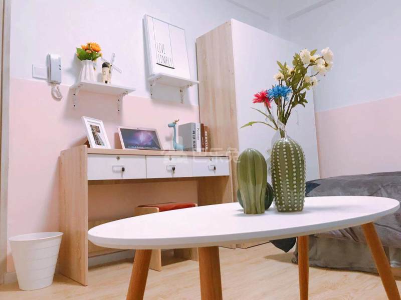 七号企鹅公寓（新洲北村村店）4896826卧室图3