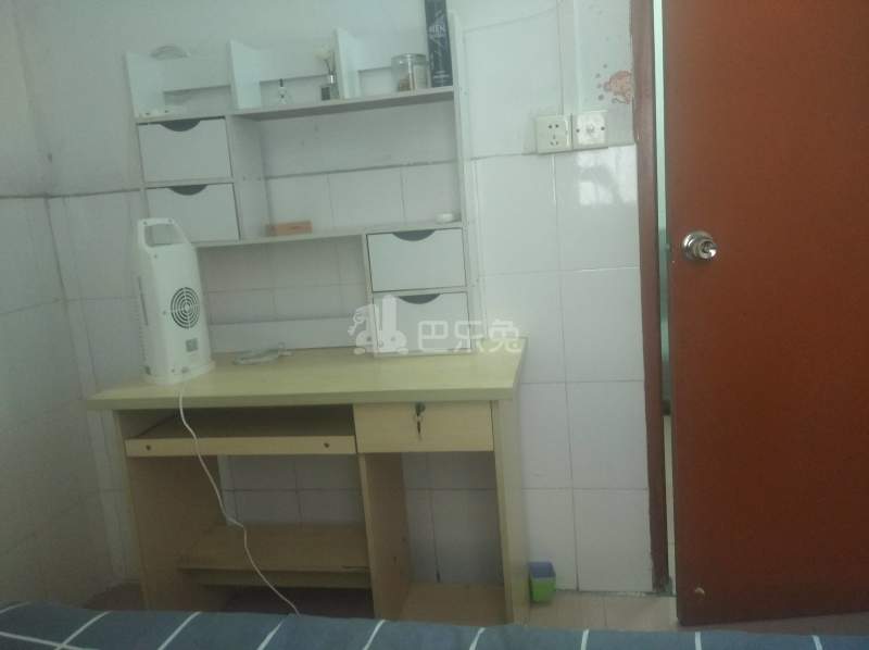 黄村莲溪里大街8号4912129卧室图1