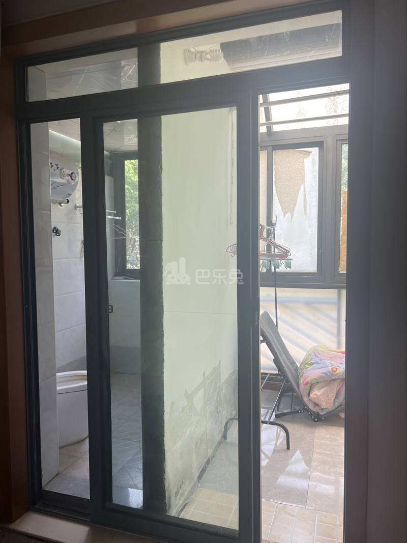 海德花园4918486卧室窗户图8