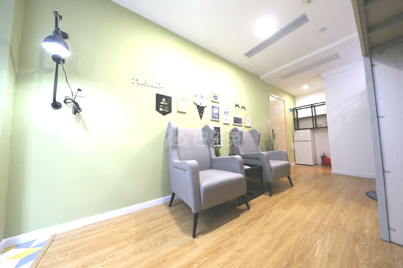 初九公寓4919151客厅图6