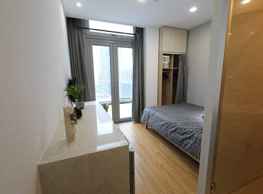 初九公寓 1室1厅1卫