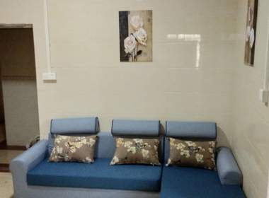 鸿运楼公寓 2室1厅1卫