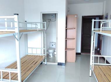 群桥人力资源公寓 1室0厅1卫