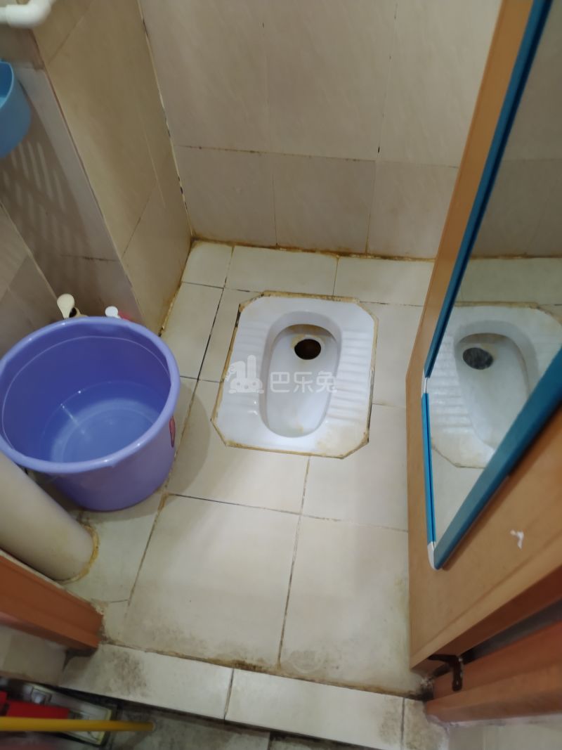 龙洞云祥里8号4942073卫生间图8