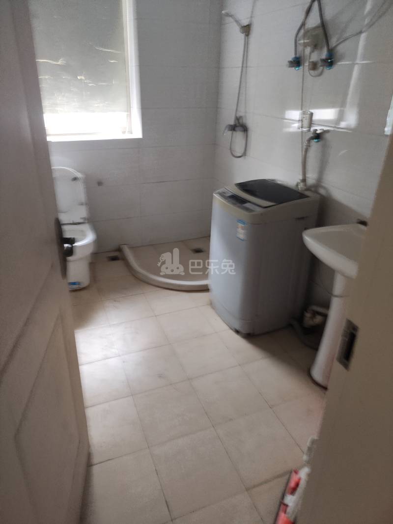 阳光郡4946652卫生间图4