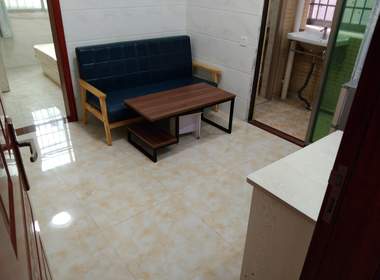 兴隆公寓（嘉禾望岗上胜东街北五巷15号） 1室1厅1卫