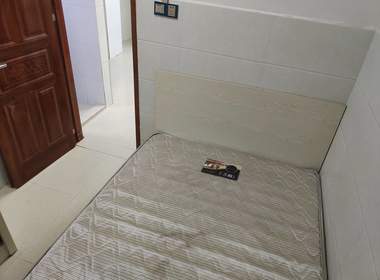 兴隆公寓（嘉禾望岗塘田街南三巷13号） 1室1厅1卫