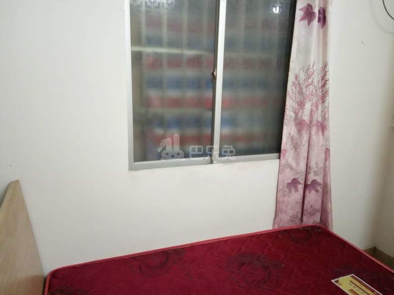 龙洞环村北街51号4948131卧室图2