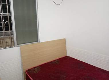 龙洞环村北街51号 