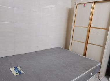 兴隆公寓（嘉禾望岗塘田街10号） 1室0厅1卫