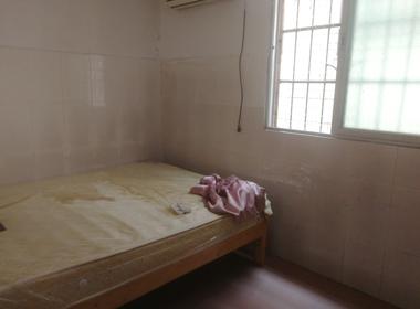 车陂高地龙苑三巷7号 1室1厅1卫