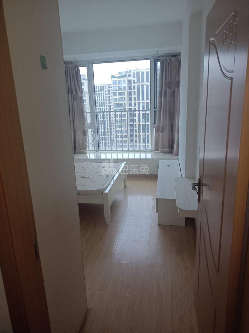 滨江万家名城一期5021447卧室图3