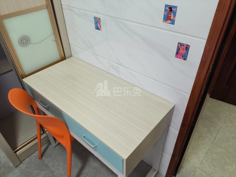 江夏村西头大街1号5030075卧室图2