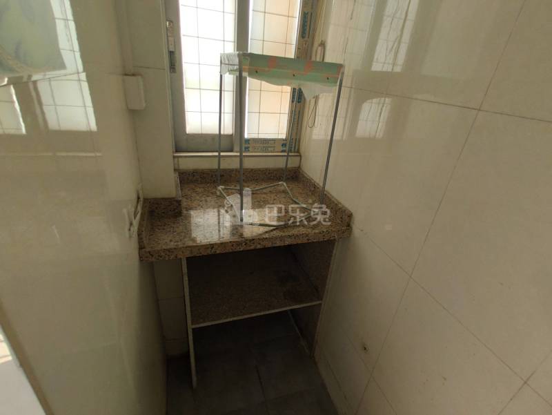 江夏村西头大街1号5030081厨房图9