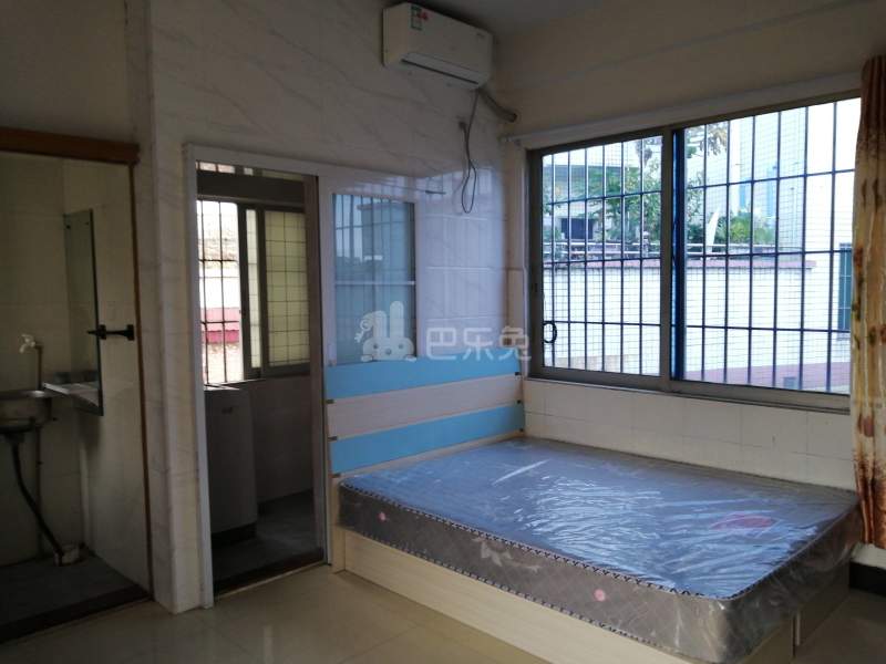 江夏村西头大街1号5030081卧室图6