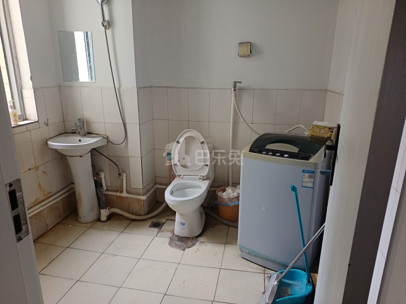 海尚逸苑东区5070413卫生间图8