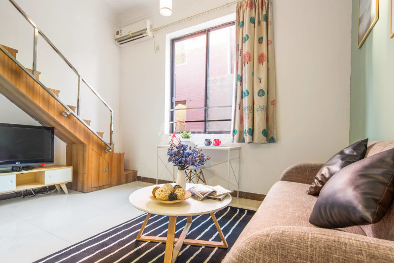 CD创意园公寓（中山三路店）5091078客厅图0