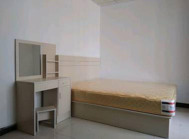 榕树头路北巷10号B栋 1室0厅1卫