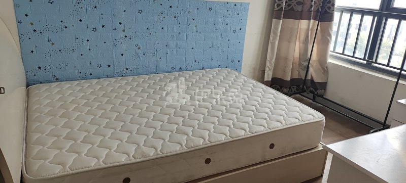 中环一号一期511555卧室图1