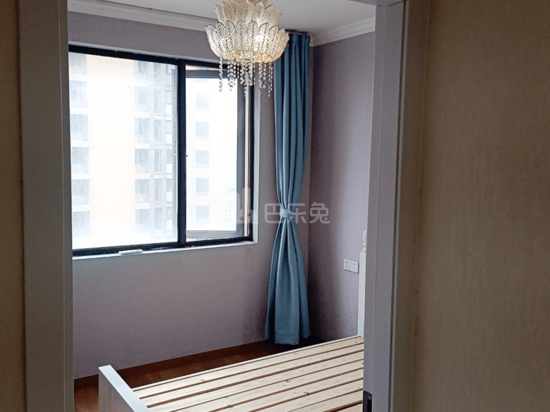 冠山小区5124447卧室图8