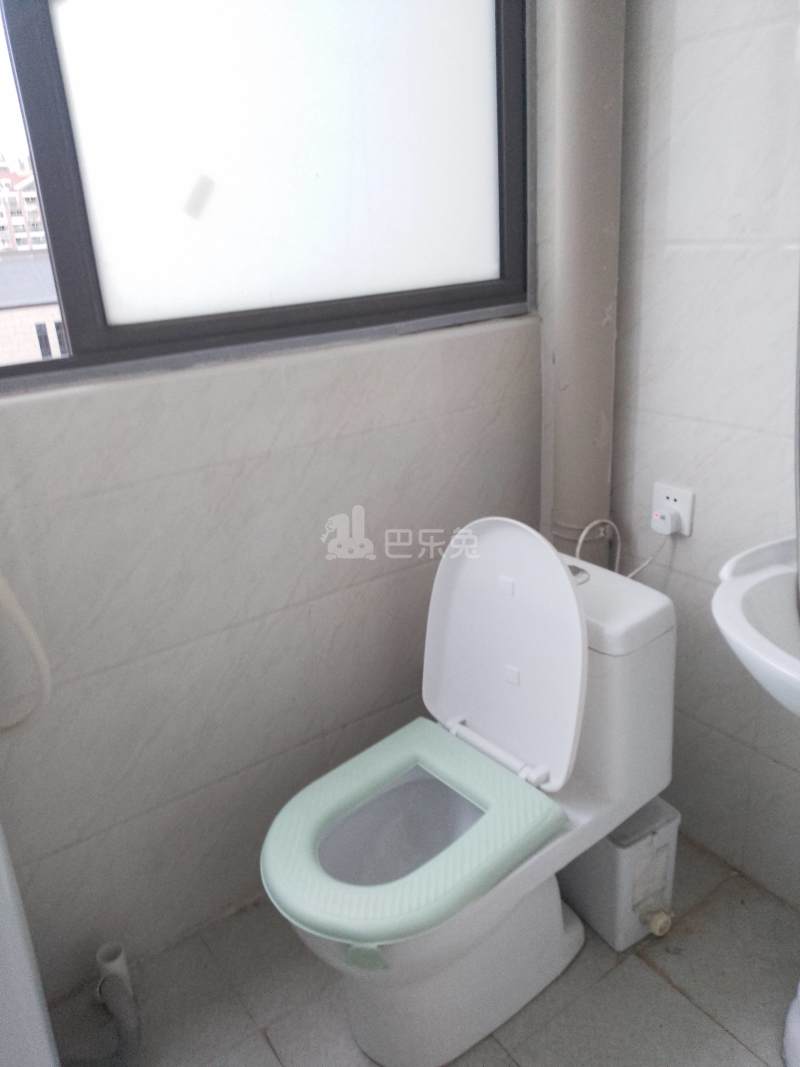 塘和家园海康苑5125941卫生间图5