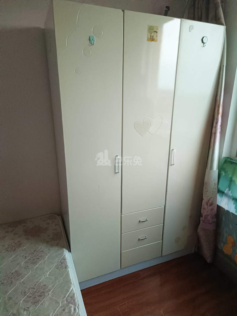 金海华城永华苑512400卧室图1