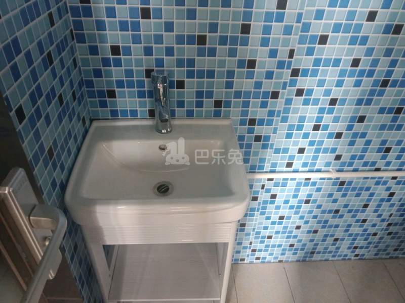 雅窑小区一巷一号5143453卫生间图4