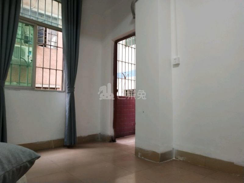 榕树头路北巷10号B栋5176054卧室图2