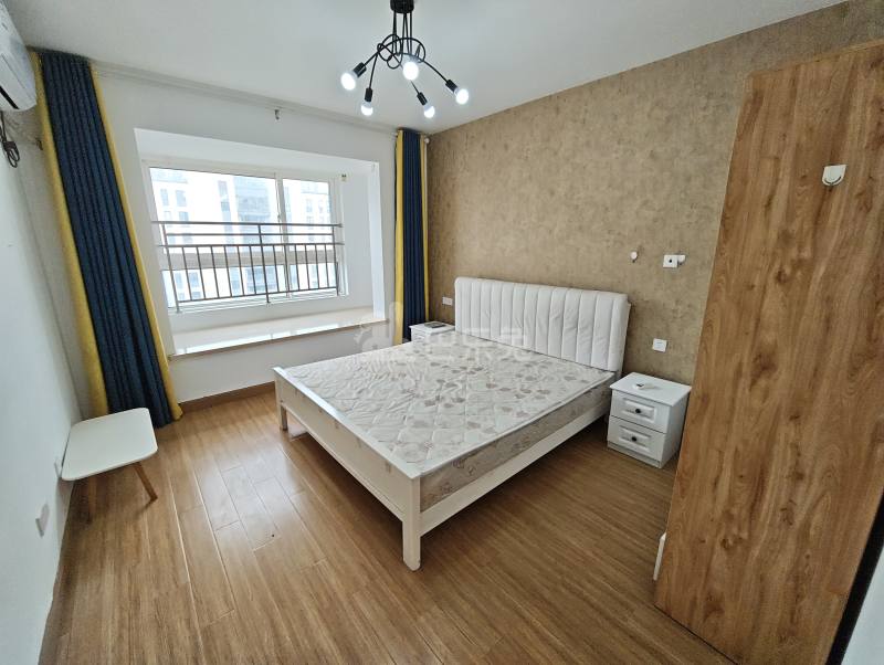 绿地滨江雅苑5184947卧室图0