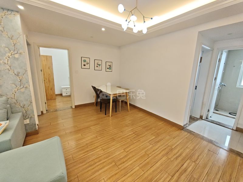 绿地滨江雅苑5184947客厅图6