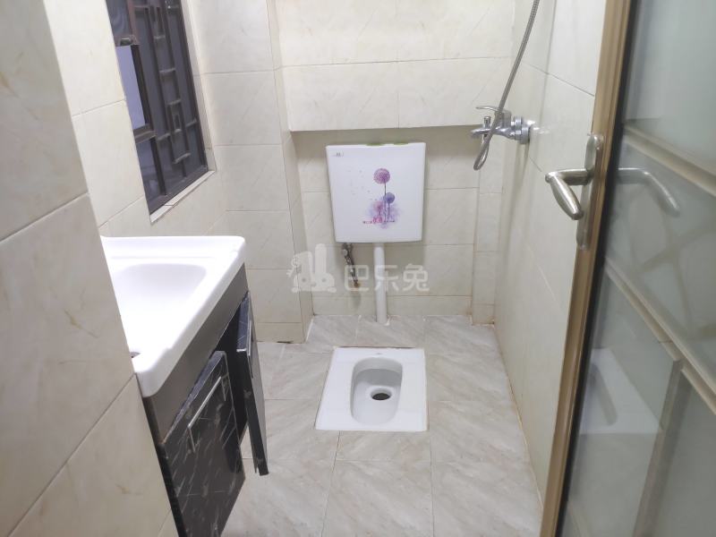 塘田街六巷12号5186279卫生间图6