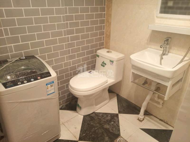 锦秋花园七期5190153卫生间图0