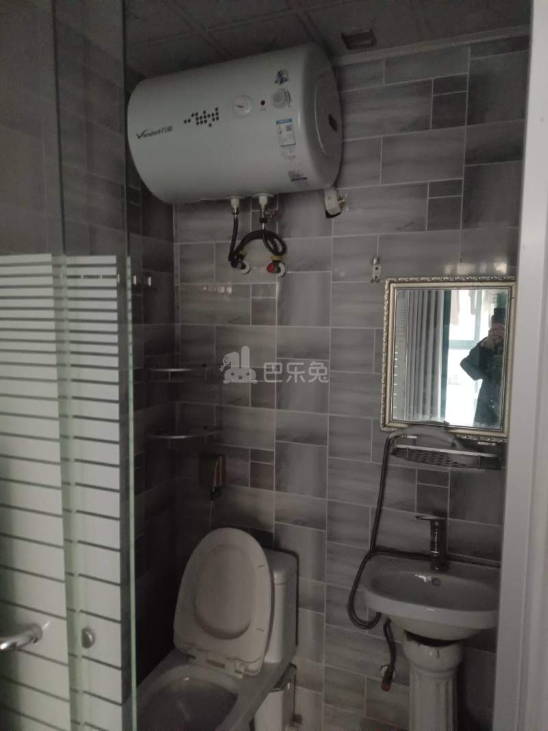 惠明苑5198777卫生间图5