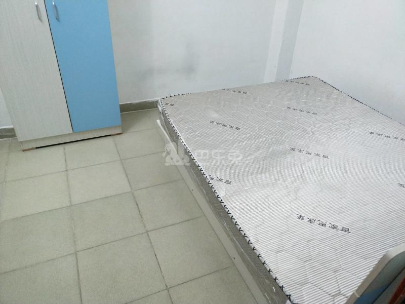 棠溪村岗贝西一巷18号5244031卧室图0