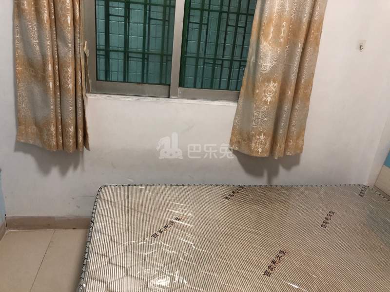 棠溪村岗贝西一巷18号5244040卧室图3