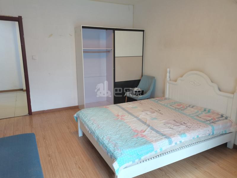 保利家园南区524858卧室图0