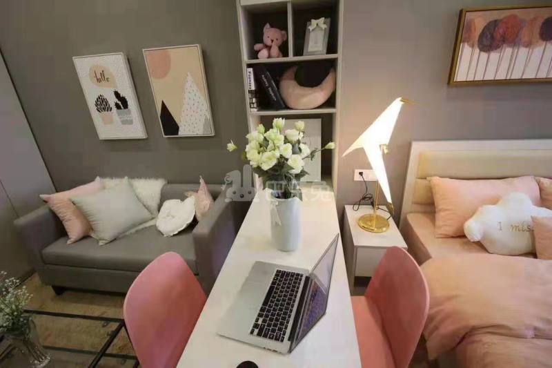 哈租客公寓(中大银泰城店)5279426卧室图2