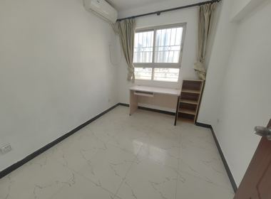 仓前锦福苑南苑 4室2厅1卫