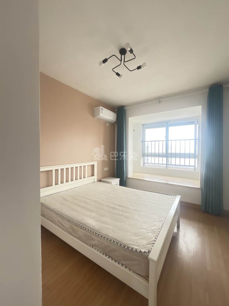 绿地滨江雅苑5321809卧室图7