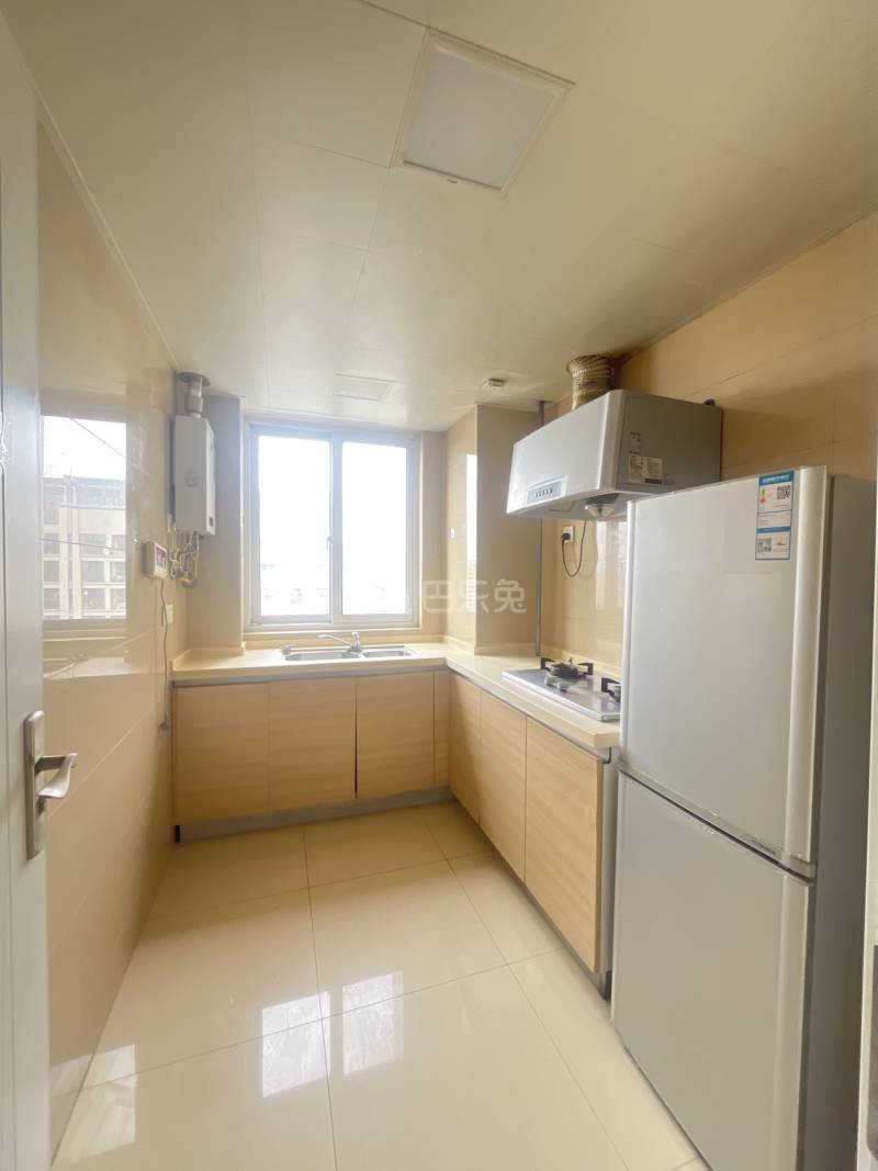 绿地滨江雅苑5321809厨房图10