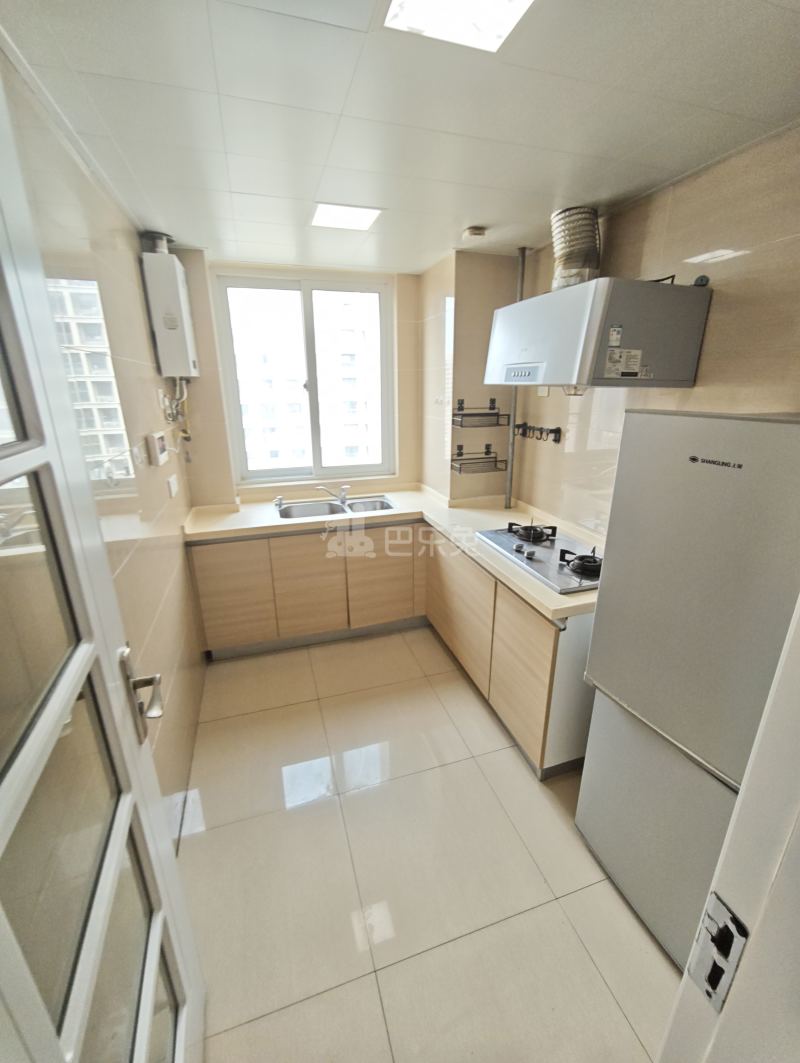 绿地滨江雅苑5322547厨房图11