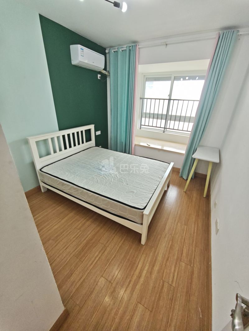 绿地滨江雅苑5322547卧室图3