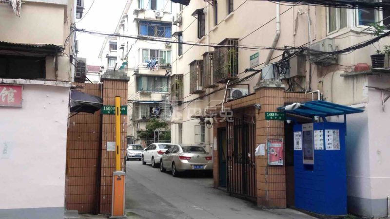 长宁路1600弄小区9996358周边环境图11