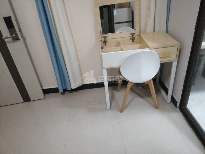 思涟国际青年社区（大山宝田坊北街1号）5349446客厅图3