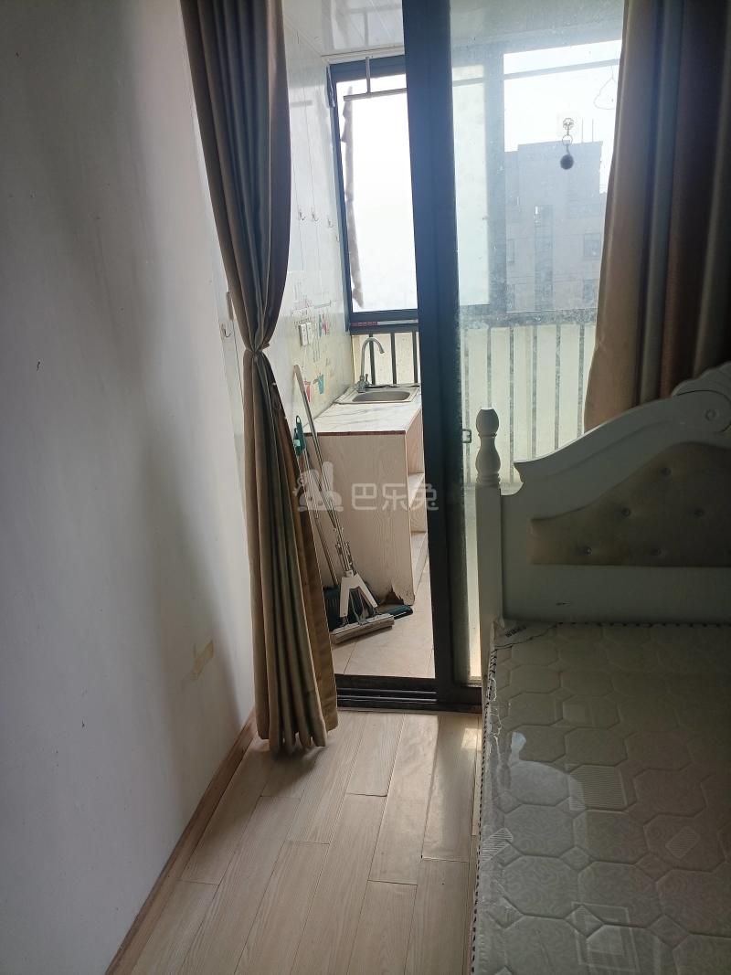 翁梅新苑三区5355254卧室图1