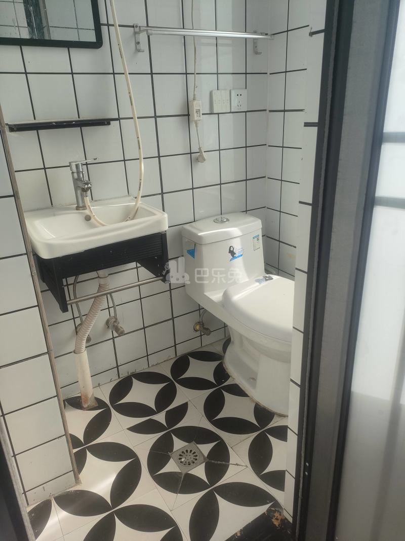 庄家村（民房）535890卫生间图4