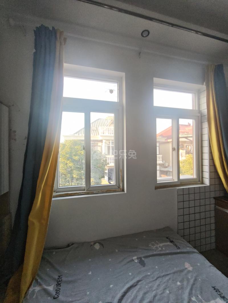 庄家村（民房）535893卧室窗户图7