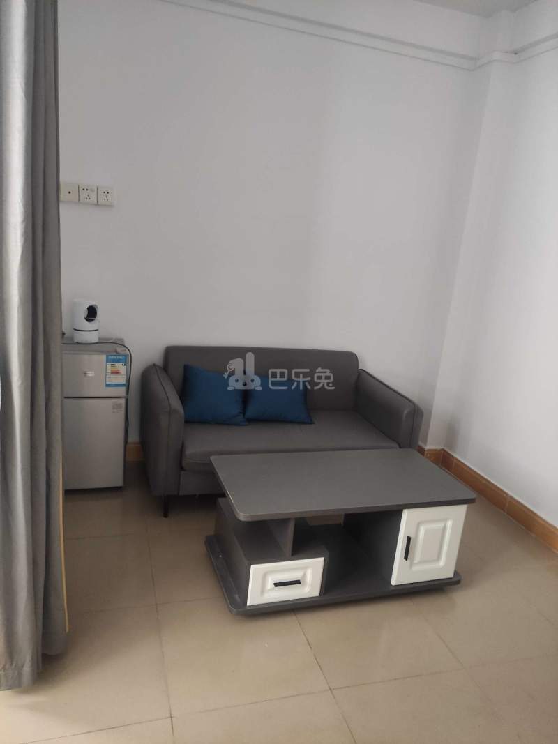 冠达公寓（礼村山子街五巷3号）5368371客厅图4