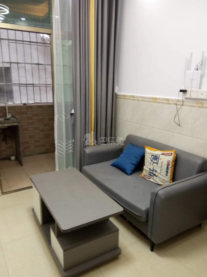 冠达公寓（礼村涌边街三巷3号）5368385客厅图4